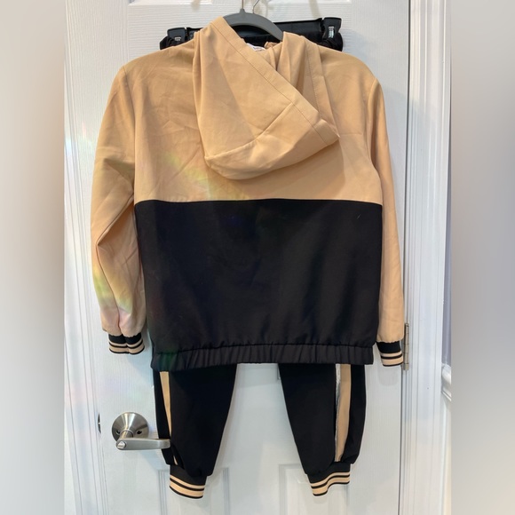 ZARA GIRLS TRACK SUIT - Picture 3 of 7